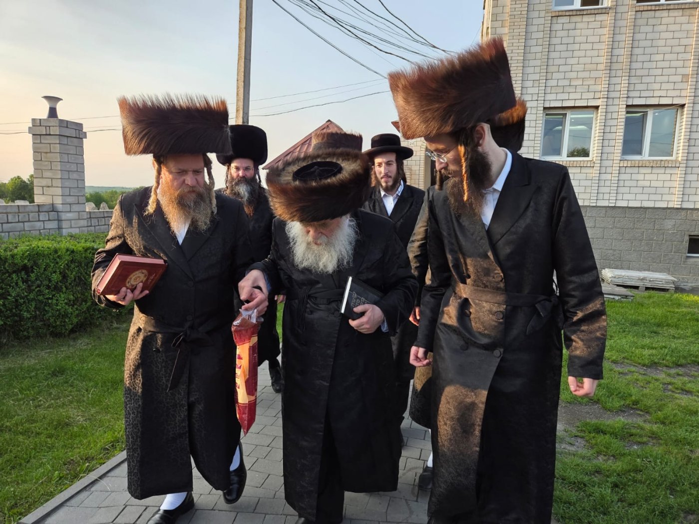 באדיבות המצלם