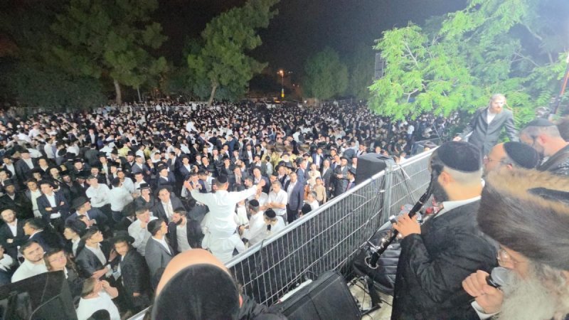 באדיבות המצלם