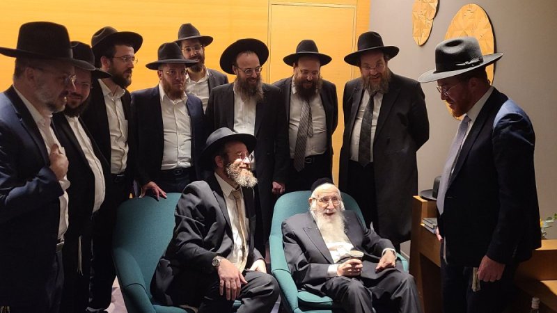 שמוליק קורלנסקי