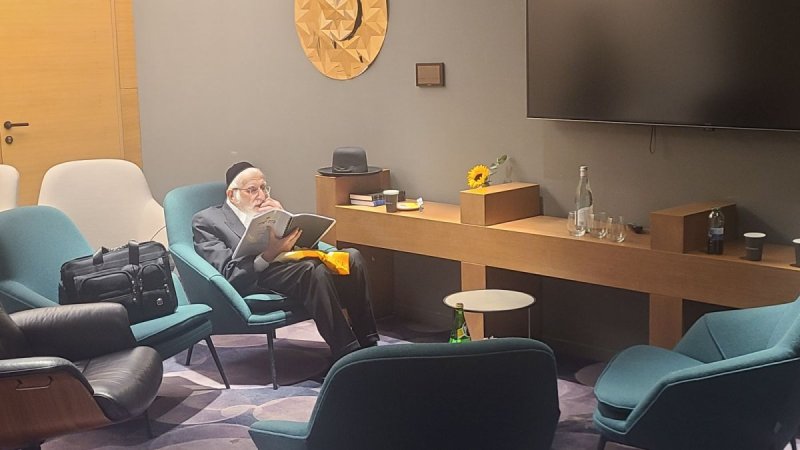 שמוליק קורלנסקי