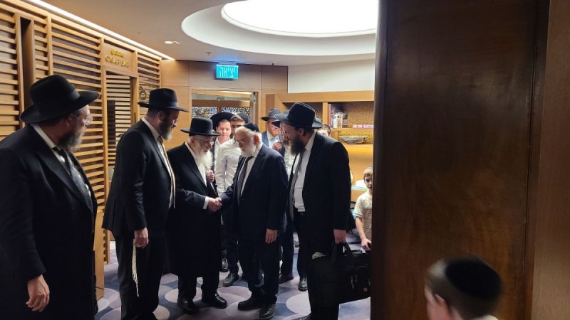 שמוליק קורלנסקי