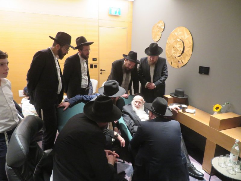 שמוליק קורלנסקי