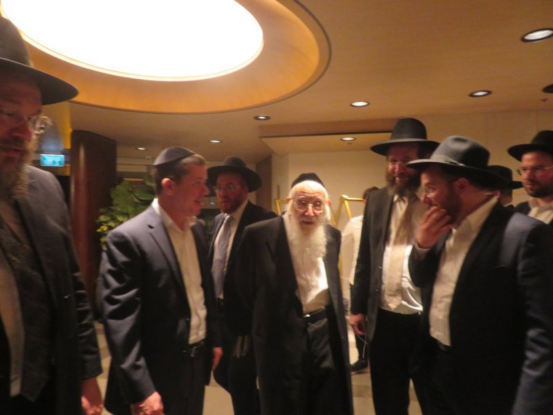 שמוליק קורלנסקי