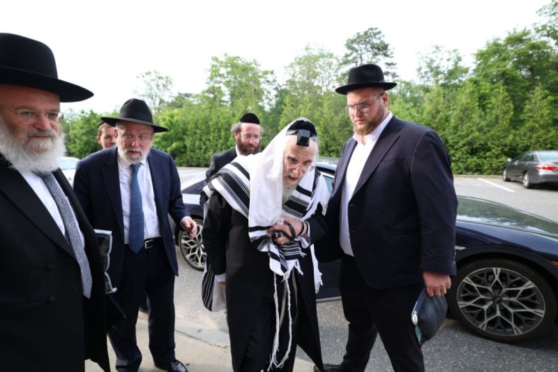 שמוליק קורלנסקי