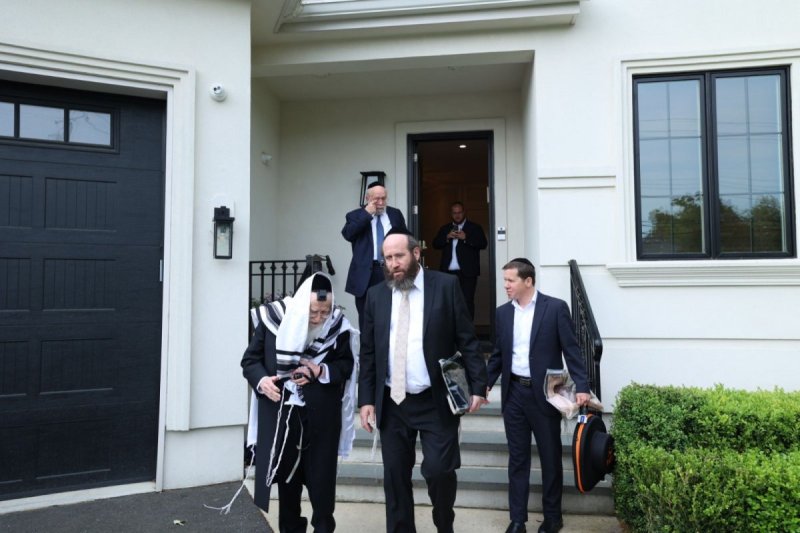 שמוליק קורלנסקי