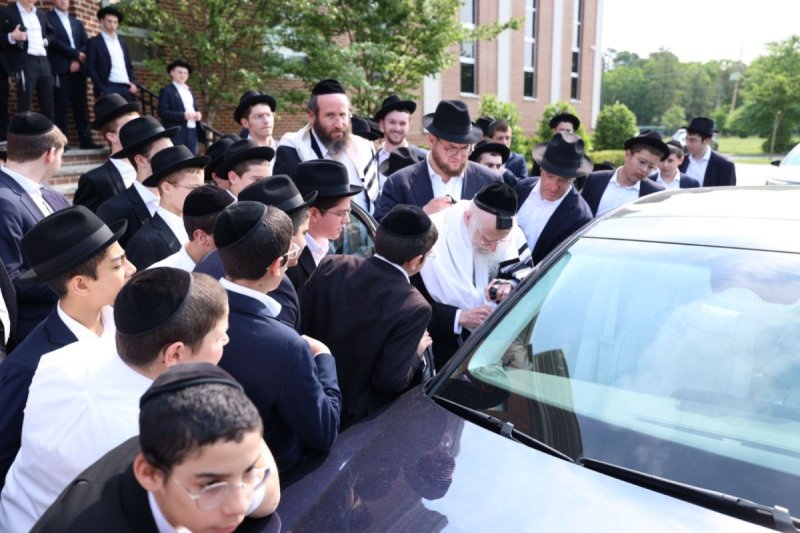 שמוליק קורלנסקי