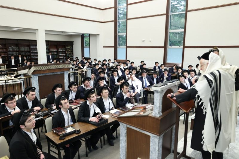 שמוליק קורלנסקי