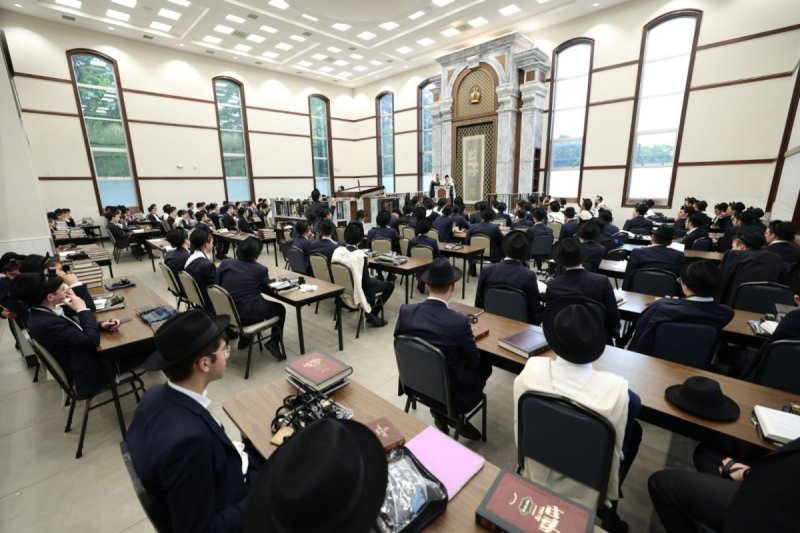 שמוליק קורלנסקי