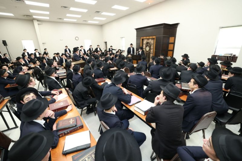 שמוליק קורלנסקי