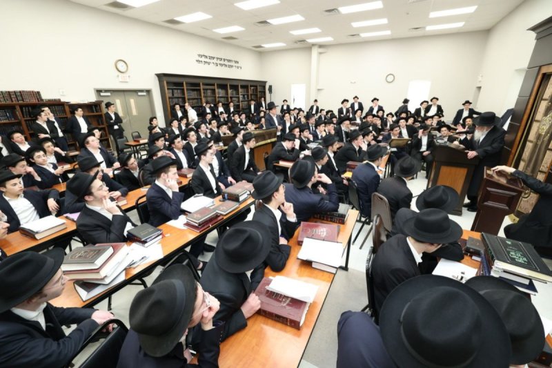 שמוליק קורלנסקי