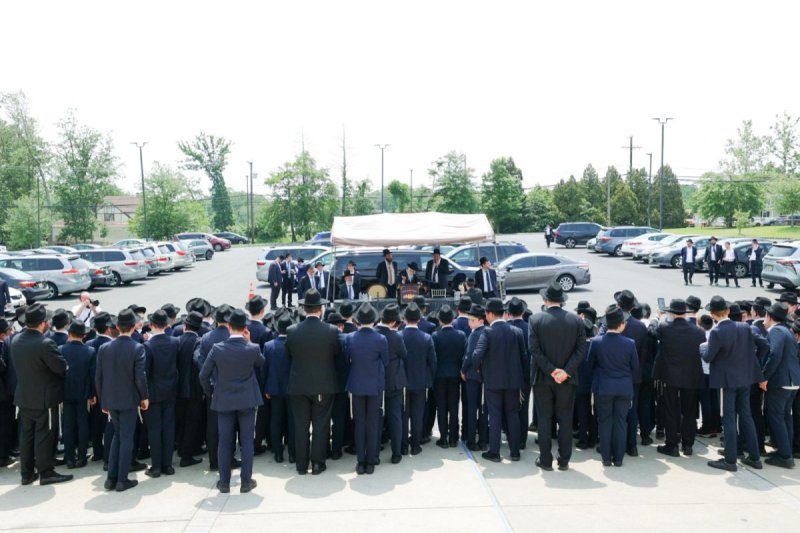 שמוליק קורלנסקי