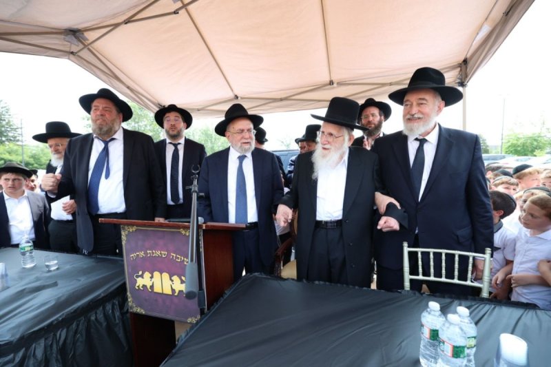 שמוליק קורלנסקי