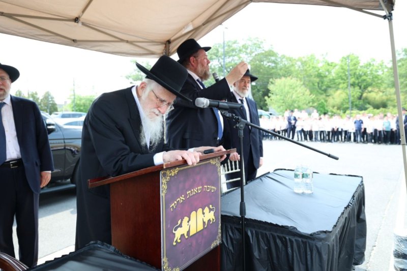 שמוליק קורלנסקי