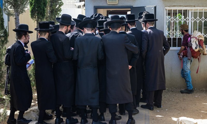 למרות התקדמות מסוימת בחוק הגיוס, החרדים מבהירים: "נמשיך בפיזור הכנסת"