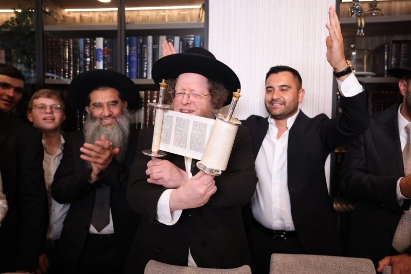 יעקב נחומי, דניאל נפוסי ופנחס עמנואל