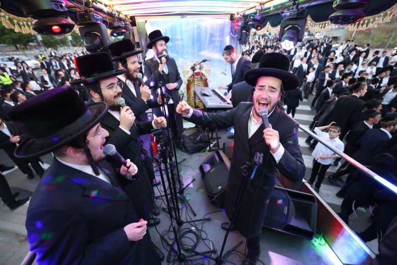 יעקב נחומי, דניאל נפוסי ופנחס עמנואל