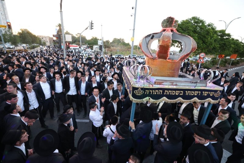 יעקב נחומי, דניאל נפוסי ופנחס עמנואל