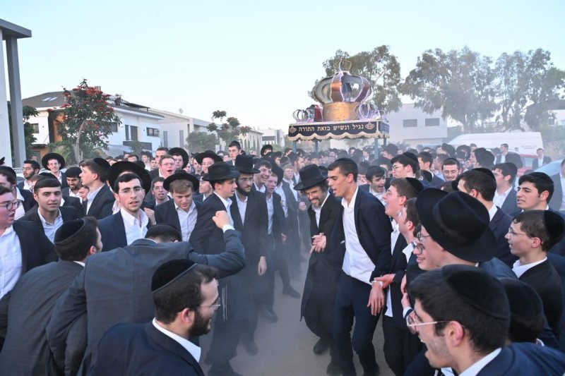 יעקב נחומי, דניאל נפוסי ופנחס עמנואל