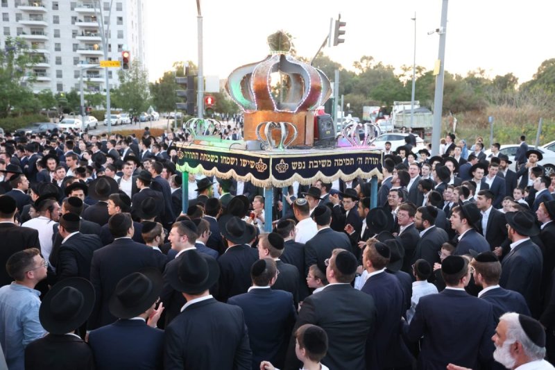 יעקב נחומי, דניאל נפוסי ופנחס עמנואל