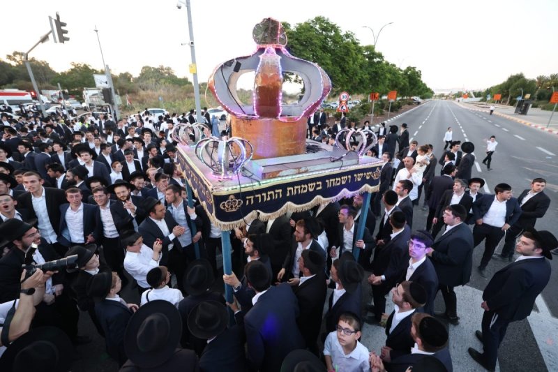 יעקב נחומי, דניאל נפוסי ופנחס עמנואל