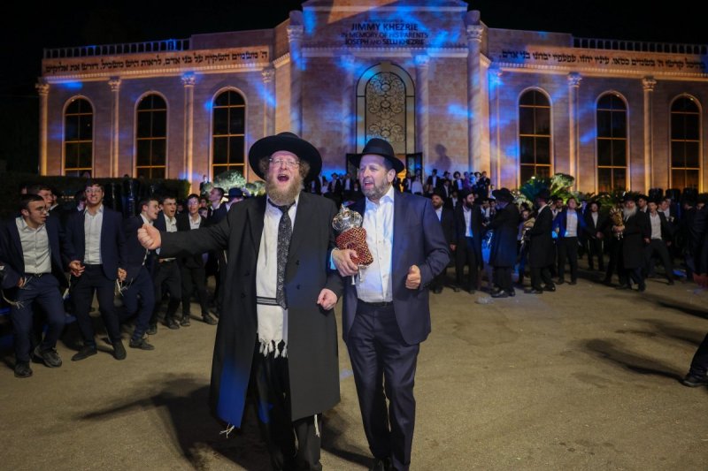 יעקב נחומי, דניאל נפוסי ופנחס עמנואל