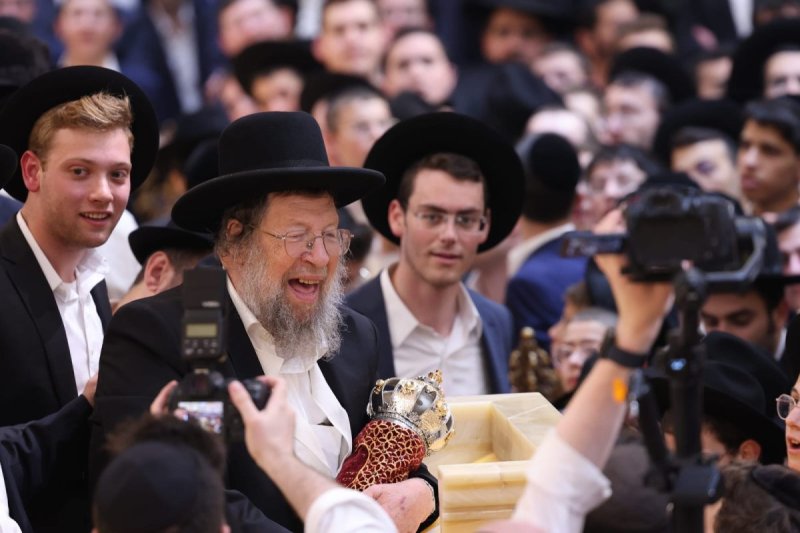 יעקב נחומי, דניאל נפוסי ופנחס עמנואל