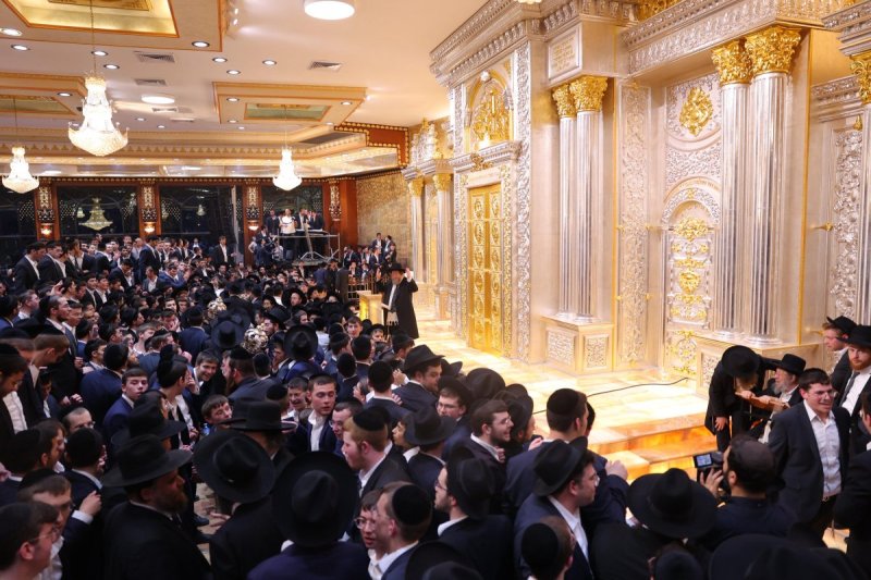 יעקב נחומי, דניאל נפוסי ופנחס עמנואל