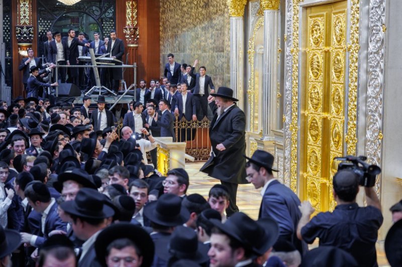 יעקב נחומי, דניאל נפוסי ופנחס עמנואל