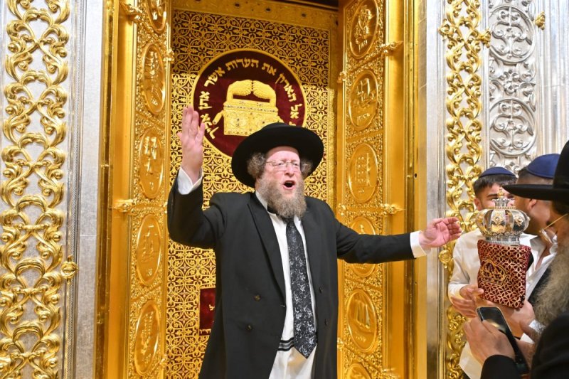 יעקב נחומי, דניאל נפוסי ופנחס עמנואל