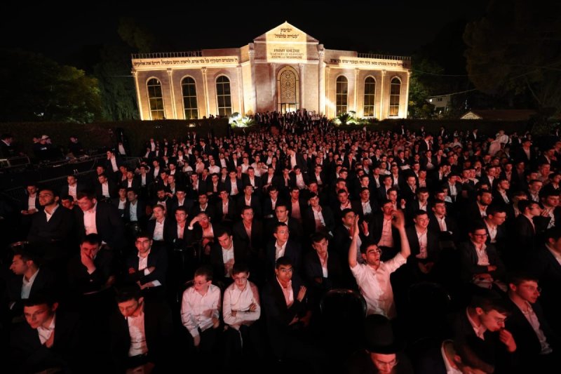 יעקב נחומי, דניאל נפוסי ופנחס עמנואל