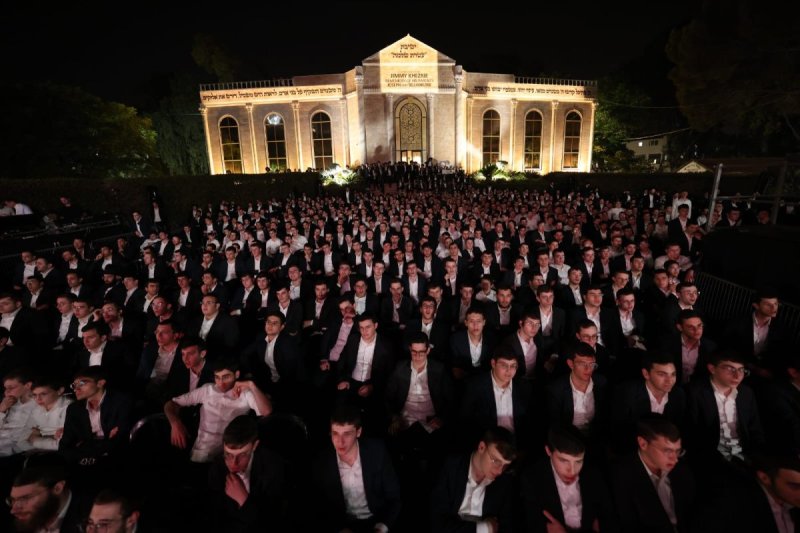 יעקב נחומי, דניאל נפוסי ופנחס עמנואל