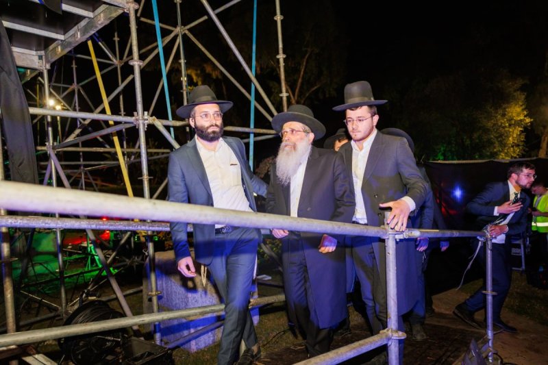 יעקב נחומי, דניאל נפוסי ופנחס עמנואל