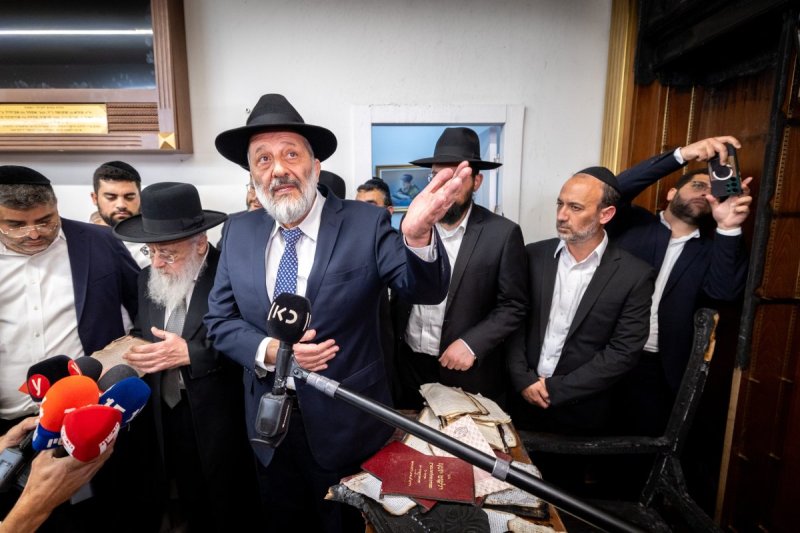 יונתן זינדל - פלאש 90