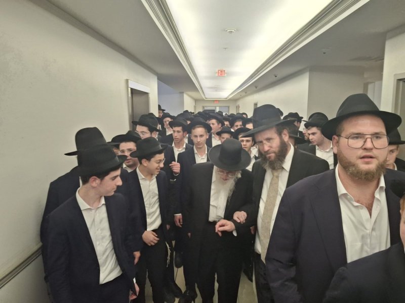 שמוליק קורלנסקי