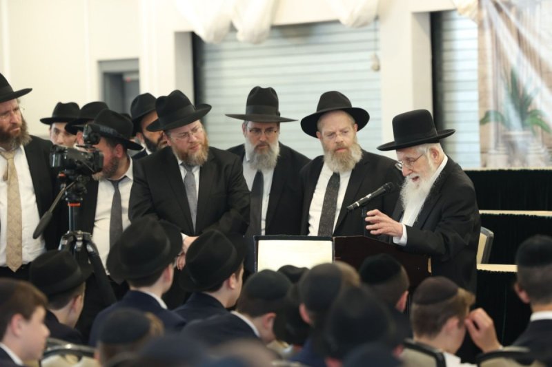 שמוליק קורלנסקי