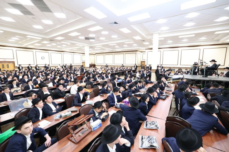 שמוליק קורלנסקי