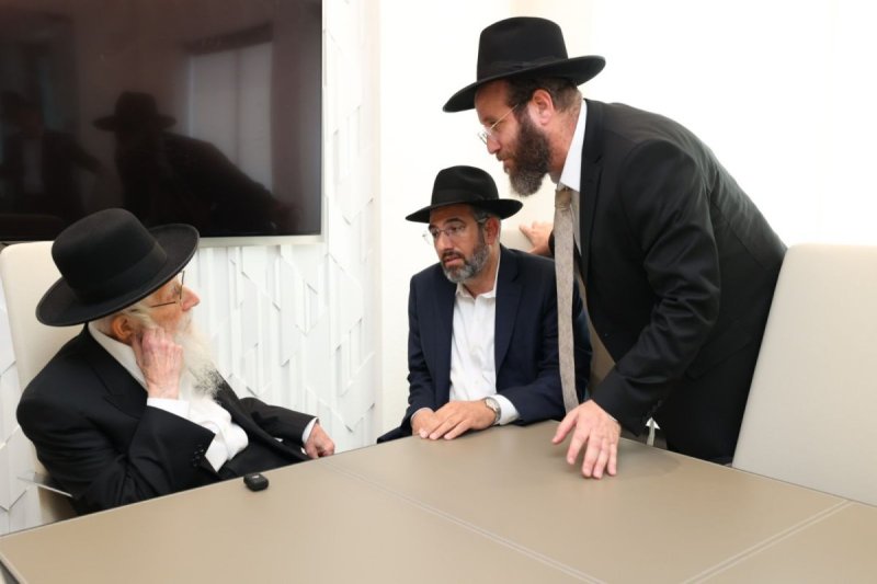 שמוליק קורלנסקי