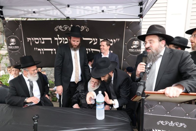 שמוליק קורלנסקי