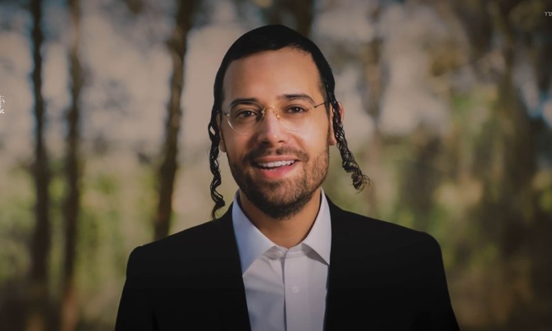 ארי היל בסינגל קליפ חדש: "עולם שלם"