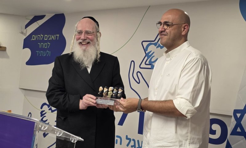 ח”כ אייכלר בסיור בירוחם: "המאבק בעוני הוא משימה לאומית"