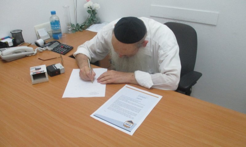 בש"ס ממתינים להכרעה: הגר"מ מאיה והגר"ש מחפוד שלחו מכתב חיזוק