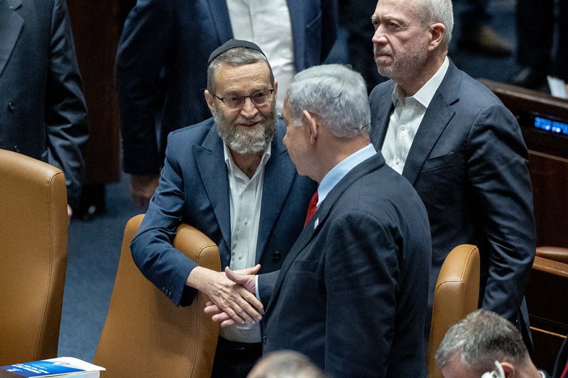 יונתן זינדל, פלאש 90