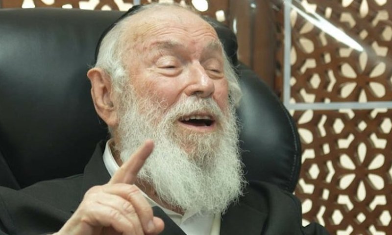 הגר"י זילברשטיין: "אבי יתומים ודיין אלמנות ישלם לכם הרבה טובה וברכות"