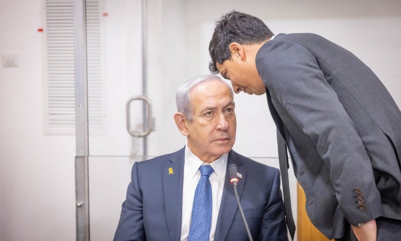 סנגורו של נתניהו עמית חדד עלב בשופטת, היא זעמה: "אתה חצוף!"