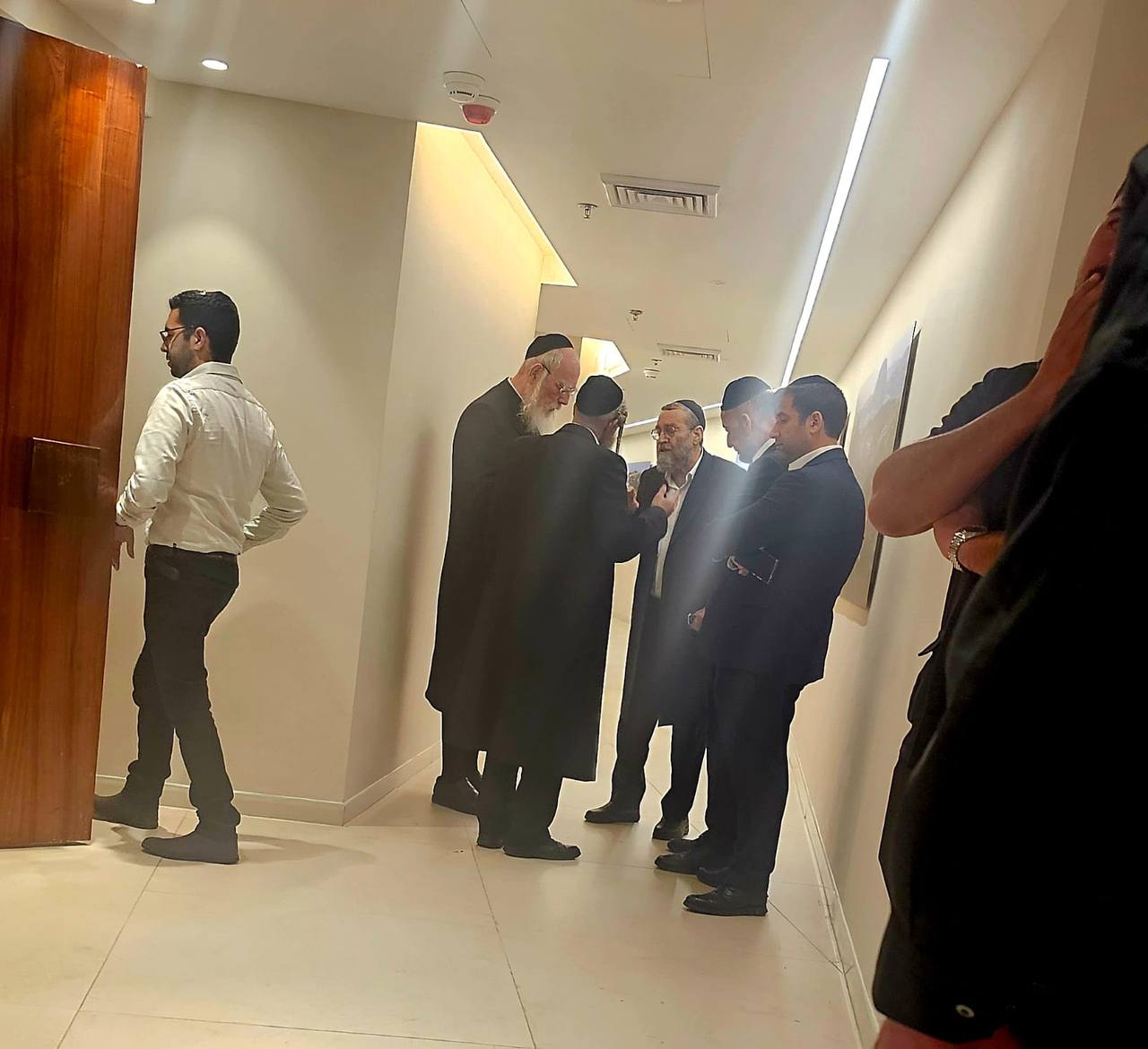 באדיבות המצלם