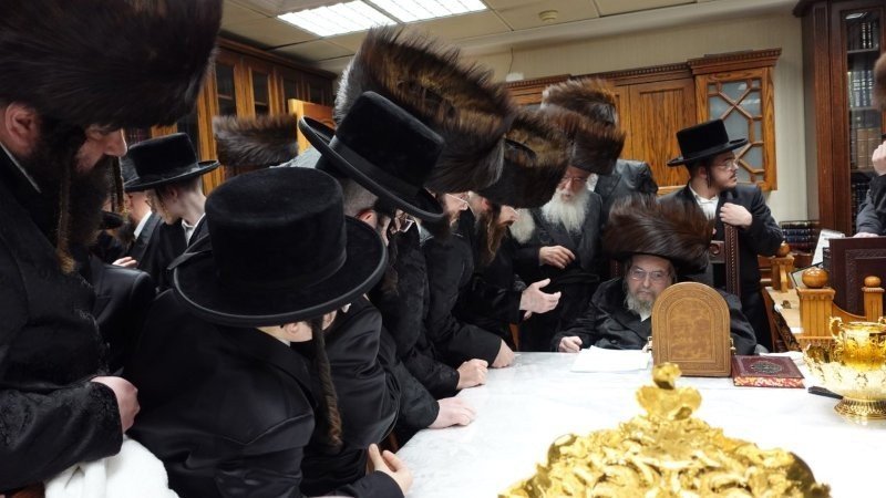 אנשיל בעק וא.מ.ש