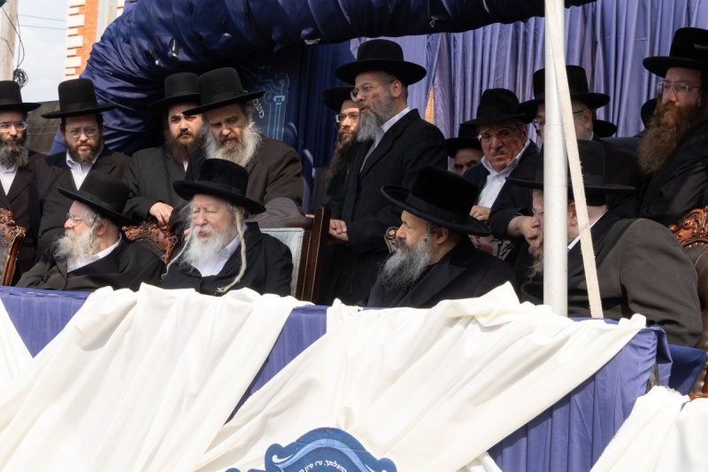 ארי פריינד ואייזיק י.