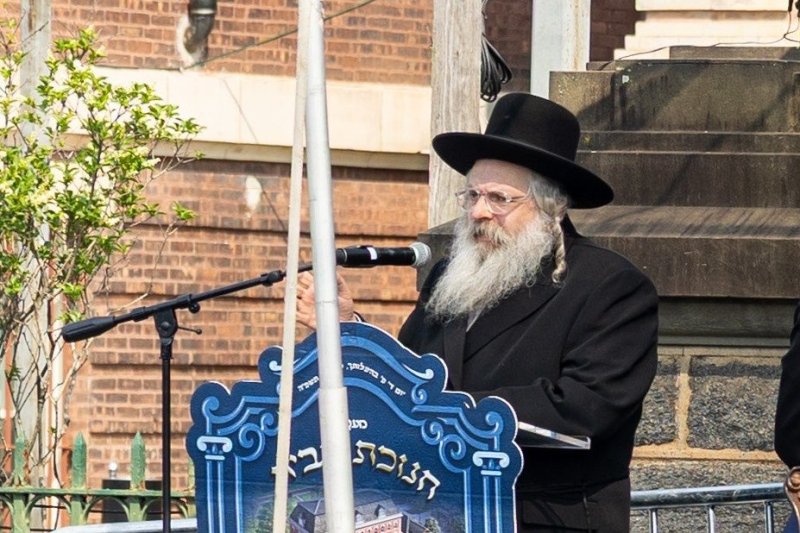 ארי פריינד ואייזיק י.