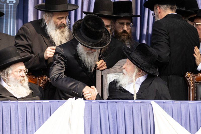 ארי פריינד ואייזיק י.