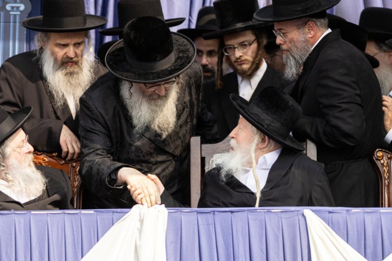 ארי פריינד ואייזיק י.